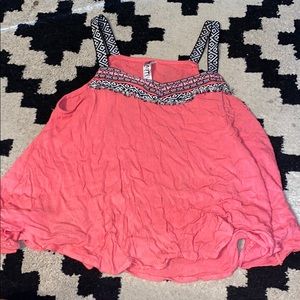 Pink tank size XL in girls